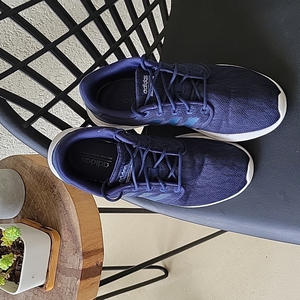 Adidas cloud foam sneakers